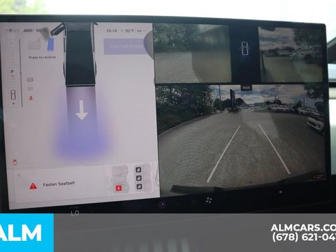 Used 2024 Tesla Cybertruck AWD Crew Cab image 33