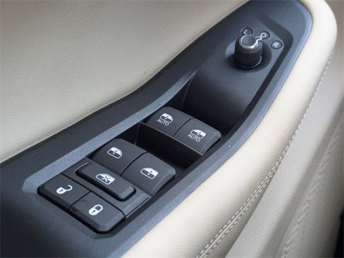 New 2025 Jeep Grand Cherokee Limited image 27