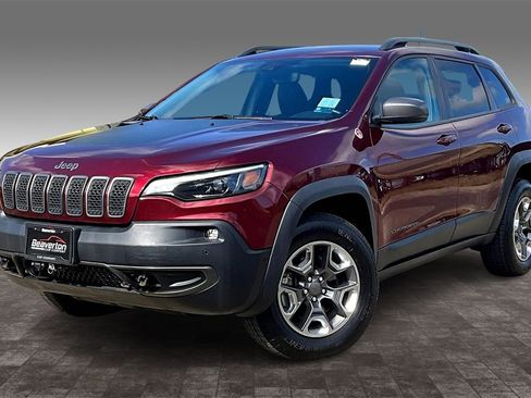 Used 2019 Jeep Cherokee Trailhawk image 2
