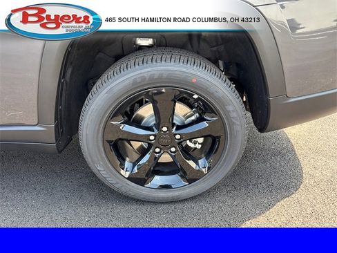 New 2025 Jeep Grand Cherokee L Altitude image 6