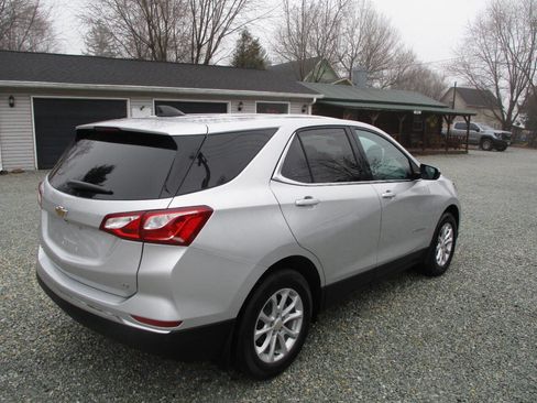 Used 2020 Chevrolet Equinox LT w/ Driver Convenience Package FWD image 5