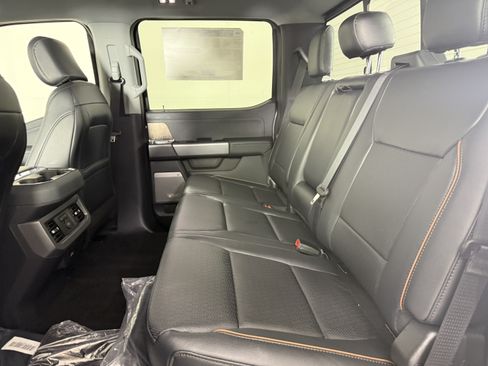 New 2026 Ford F250 Lariat w/ Black Appearance Package AWD/4WD image 22