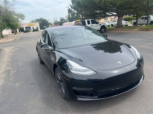 Used 2019 Tesla Model 3 Standard Range Plus RWD image 3