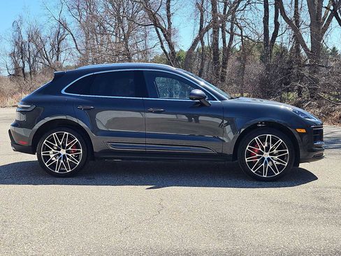 Certified 2025 Porsche Macan S AWD/4WD image 7