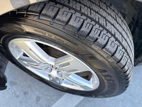 Used 2012 Honda Odyssey Touring image 2