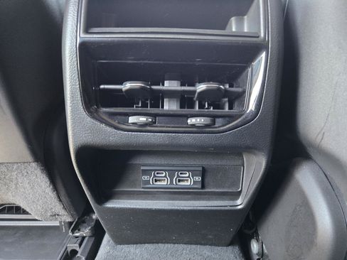 Used 2023 Jeep Grand Cherokee Laredo RWD image 26
