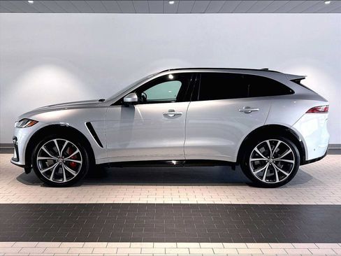Used 2023 Jaguar F-PACE SVR AWD/4WD image 2