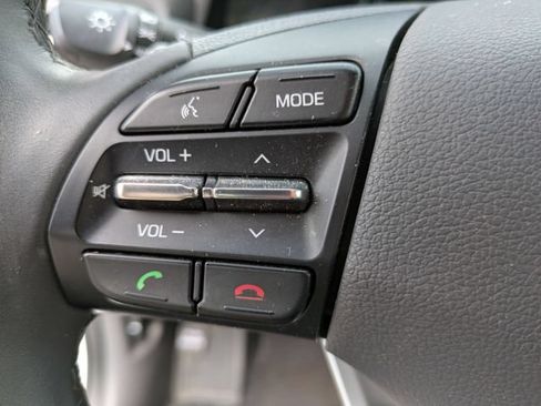 Used 2019 Hyundai Ioniq Limited FWD image 11