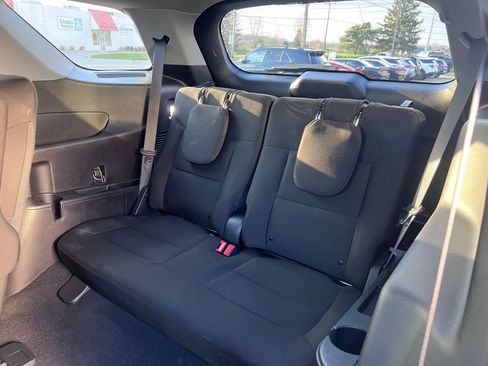 Used 2022 Ford Explorer XLT AWD/4WD image 38