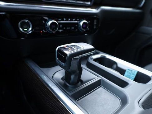 Used 2023 GMC Sierra 1500 Elevation image 23