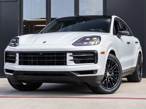 Certified 2024 Porsche Cayenne Coupe image 1