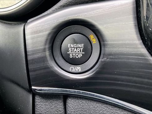Certified 2020 Jeep Grand Cherokee Limited RWD image 29
