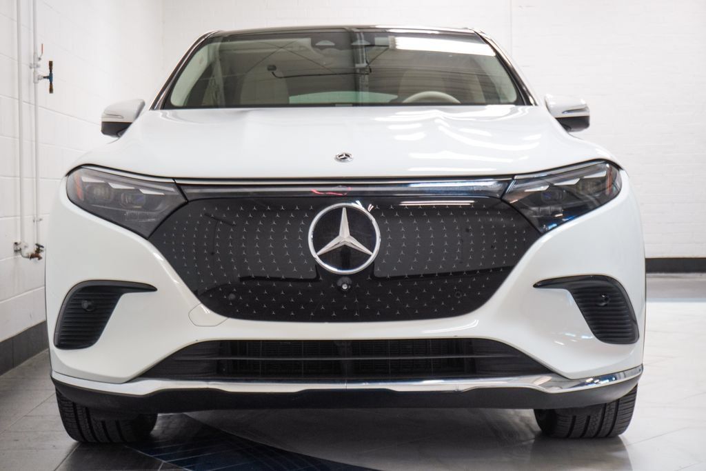 Used 2023 Mercedes-Benz EQS 450+ SUV image 32