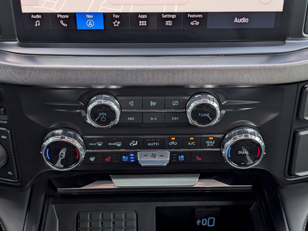 Certified 2024 Ford F250 Platinum AWD/4WD image 16