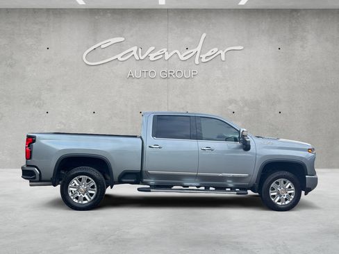 Used 2025 Chevrolet Silverado 2500 High Country AWD/4WD image 20