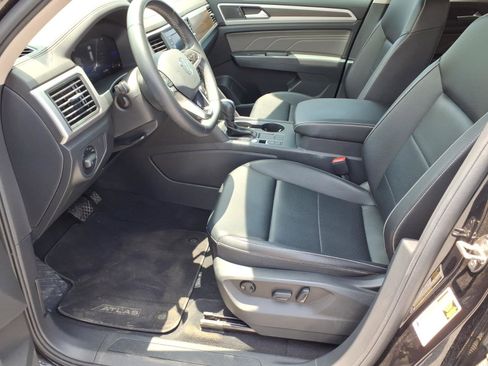 Used 2023 Volkswagen Atlas SE FWD image 11