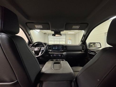 Used 2024 GMC Sierra 1500 SLT image 20