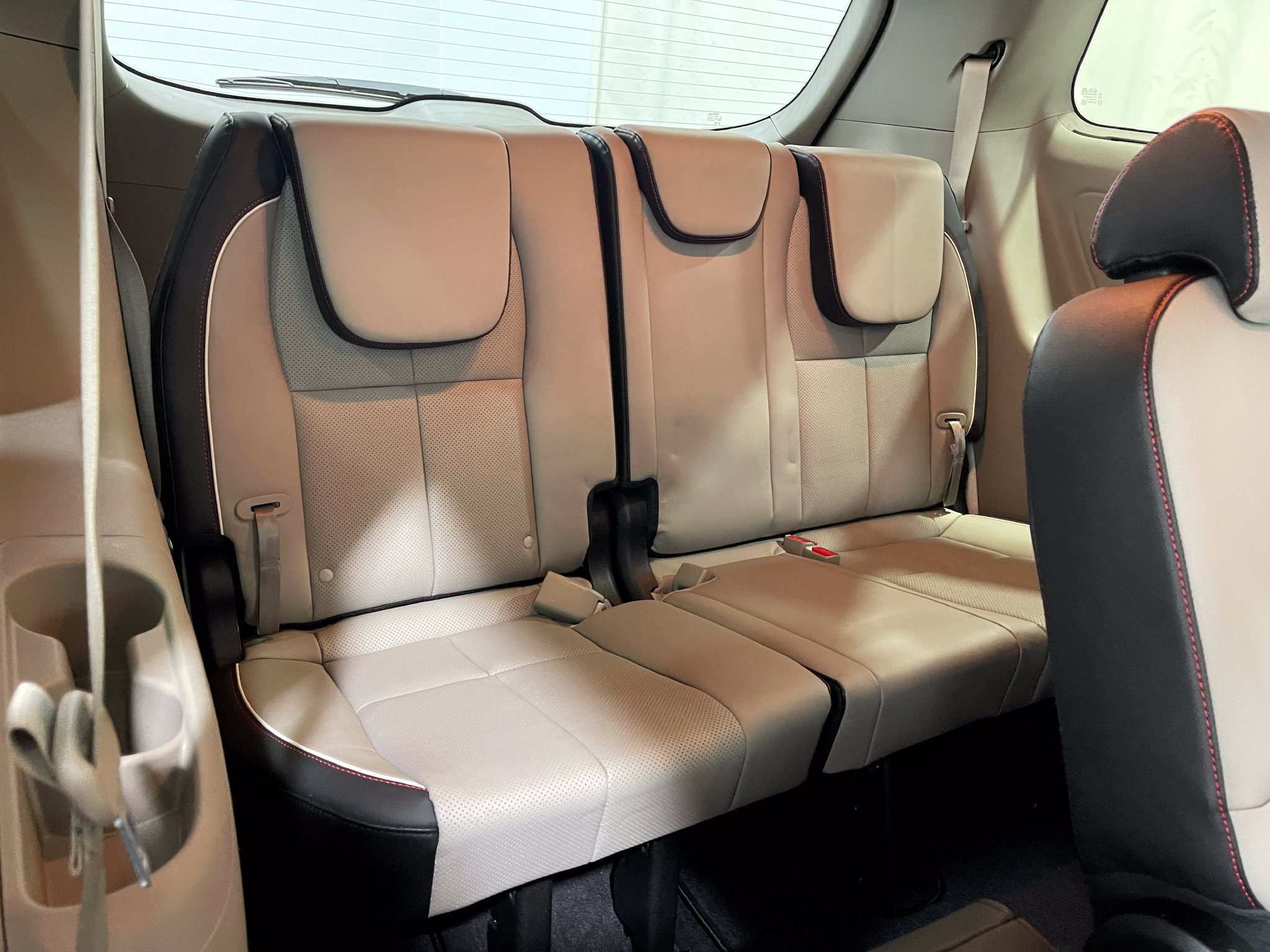 Used 2020 Kia Sedona EX FWD image 30