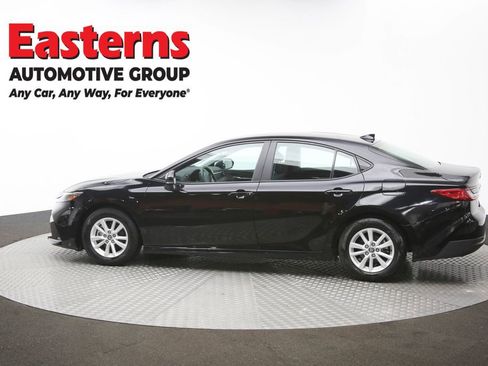 Used 2025 Toyota Camry LE FWD image 63