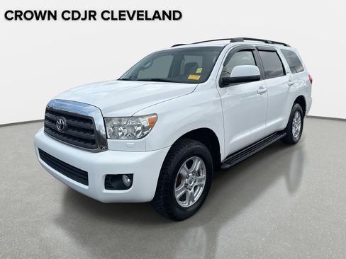 Used 2015 Toyota Sequoia SR5 image 8