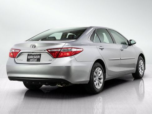 Used 2017 Toyota Camry LE FWD image 5
