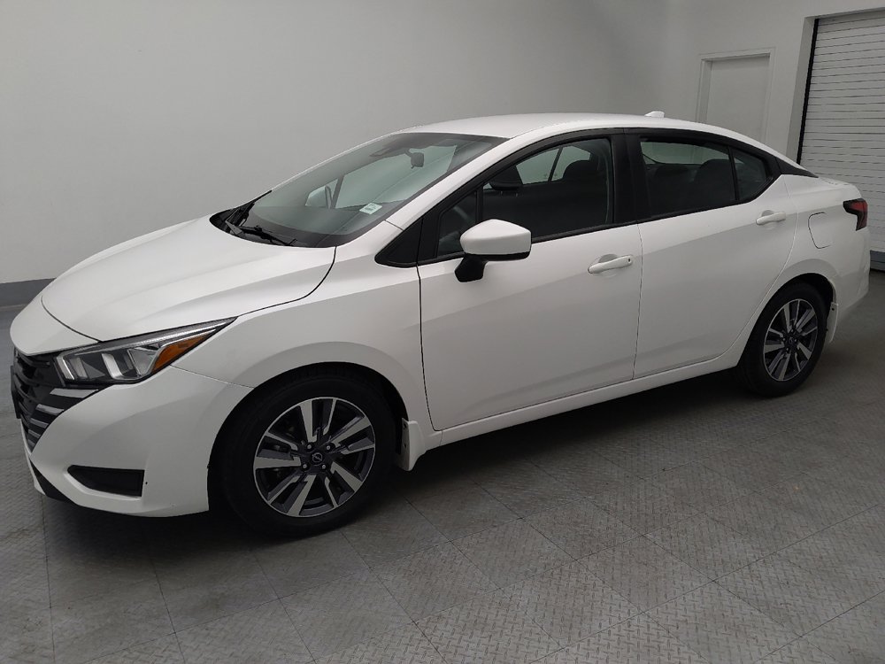 Used 2023 Nissan Versa SV w/ Trunk Package FWD image 2