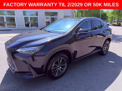Used 2025 Lexus NX 250 FWD w/ Accessory Package (K3) image 3