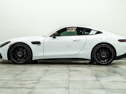 Used 2025 Mercedes-Benz AMG GT 43 image 9
