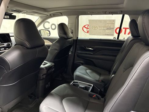 New 2026 Toyota Grand Highlander AWD image 22