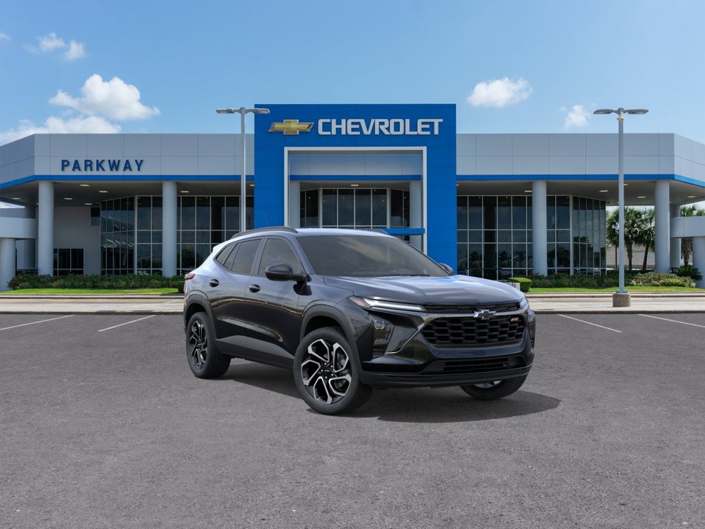 Used 2026 Chevrolet Trax RS FWD image 1