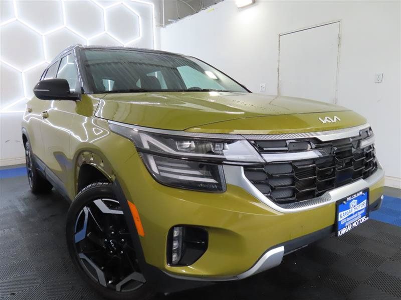 Used 2024 Kia Seltos SX AWD/4WD image 3