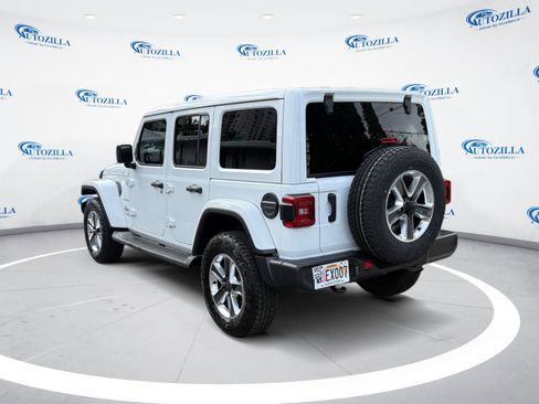 Used 2021 Jeep Wrangler Unlimited Sahara image 3