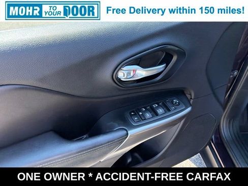 Used 2021 Jeep Cherokee Latitude Lux w/ Comfort/Convenience Group AWD/4WD image 13