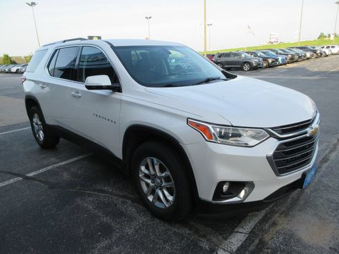 Used 2018 Chevrolet Traverse LT FWD image 7