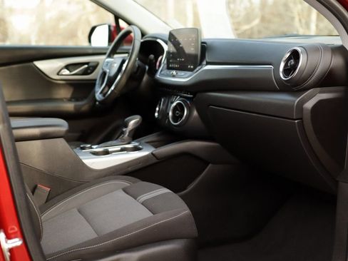 Used 2024 Chevrolet Blazer LT image 30