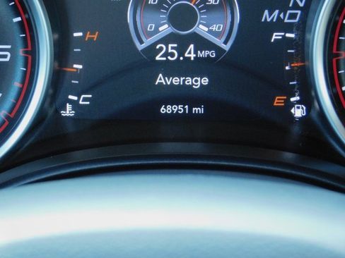 Used 2023 Dodge Charger SXT image 17