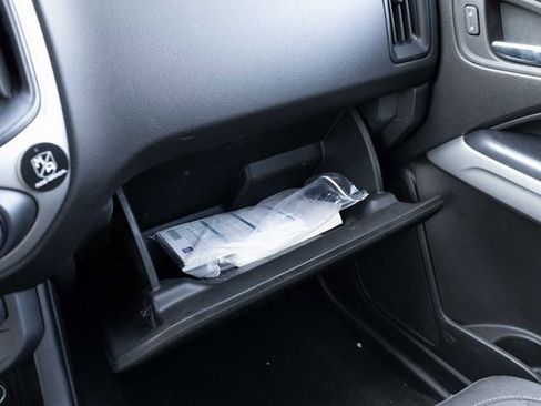 Used 2017 Chevrolet Colorado LT w/ LT Convenience Package image 17