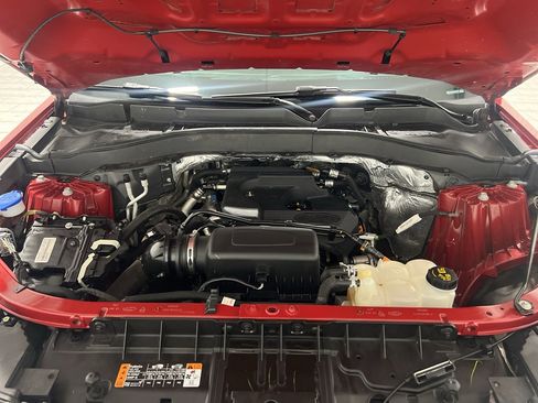 Used 2020 Ford Explorer XLT w/ Equipment Group 202A image 30