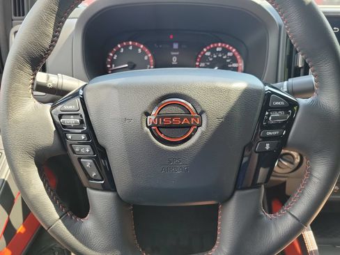 Used 2025 Nissan Frontier PRO-4X w/ Pro Premium Package AWD/4WD image 12