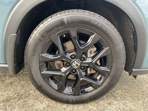 Used 2024 Honda HR-V Sport image 9