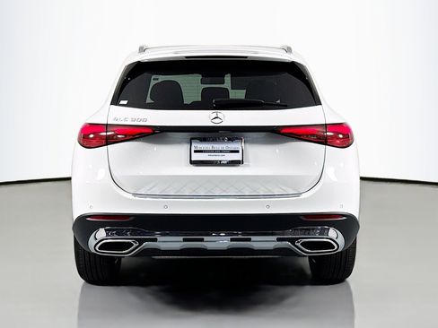 New 2026 Mercedes-Benz GLC 300 image 3