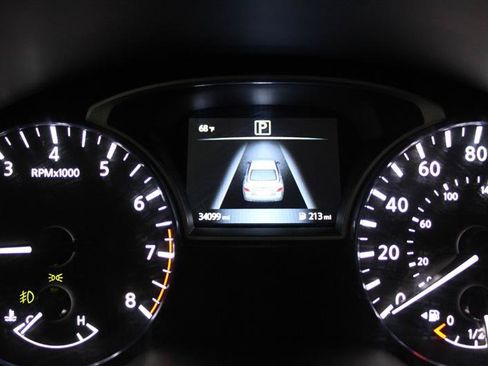 Used 2017 Nissan Altima 2.5 SR FWD image 16