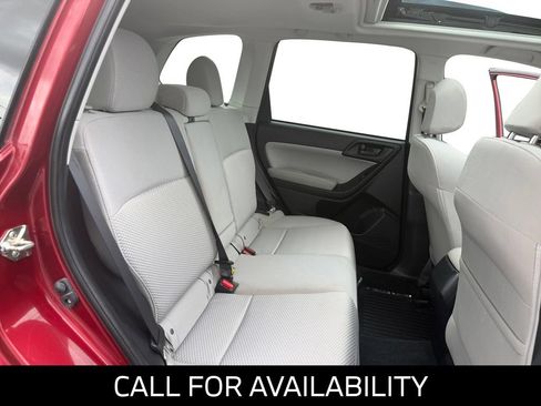Used 2018 Subaru Forester 2.5i Premium w/ All-Weather Package AWD/4WD image 16
