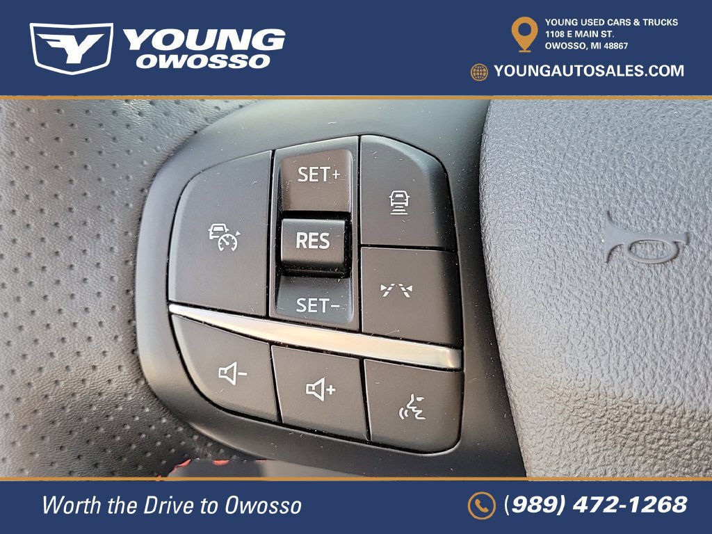Used 2024 Ford Escape ST-Line w/ Tech Pack #1 AWD/4WD image 11