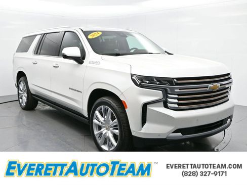 Used 2024 Chevrolet Suburban High Country w/ Advanced Technology Package image 1
