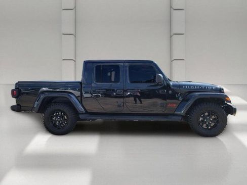 Used 2025 Jeep Gladiator Sport AWD/4WD image 4
