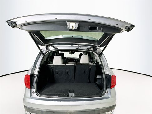 Used 2017 Honda Pilot Touring image 30