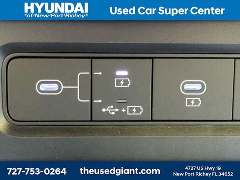 Used 2025 Hyundai Tucson Limited AWD/4WD image 26