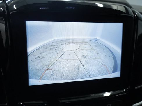 Used 2018 Chevrolet Traverse LT AWD/4WD image 25