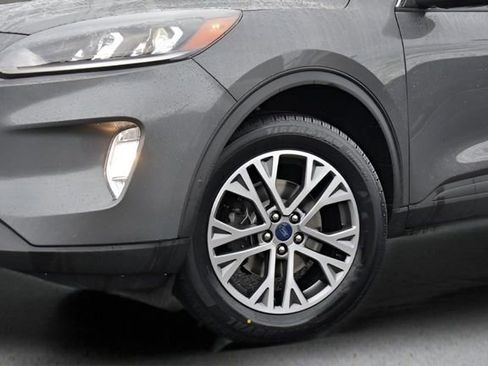 Used 2022 Ford Escape SEL image 10
